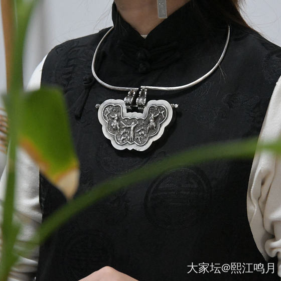 龙头三国蝴蝶锁_传统银饰
