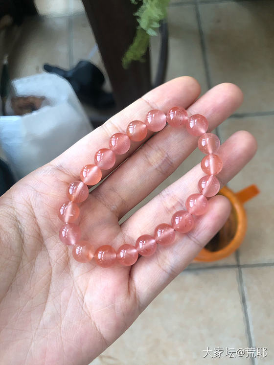 南红的粉_珠串玉髓玛瑙