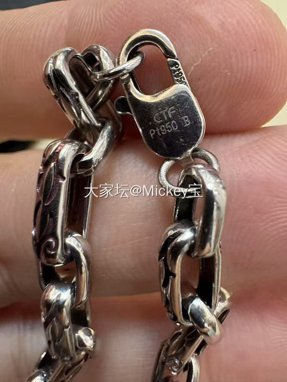 周大福铂金手链_金
