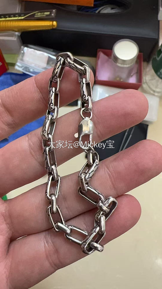 周大福铂金手链_金