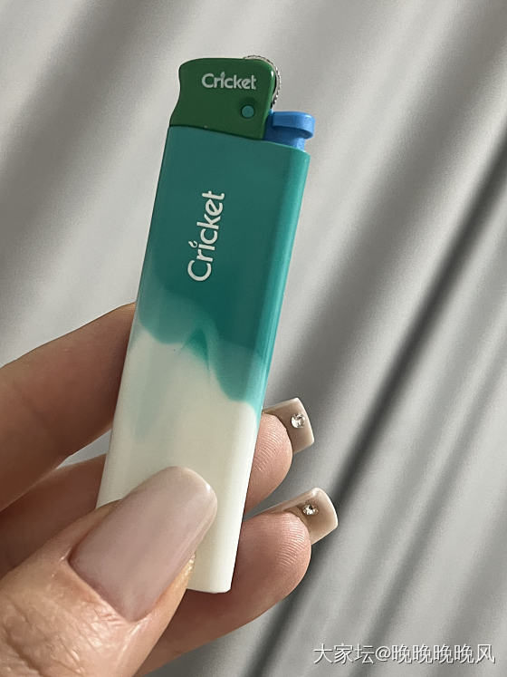 看着金价起起伏伏，没有新欢就晒个美甲吧_彩妆