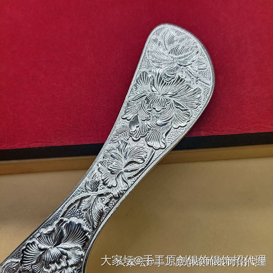 特价纯银999牡丹花梳子，8.7一克，一把100克多一点，非偏远地区邮费6元_银