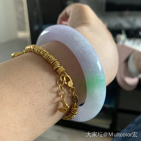 春彩翡翠手镯_翡翠