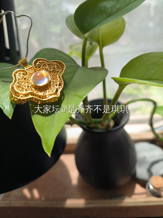 手搓花丝如意锁 成功_珠串