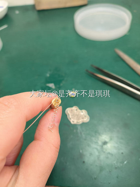 手搓花丝如意锁 成功_珠串