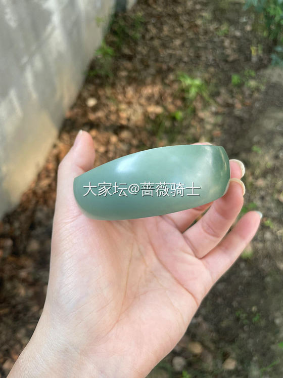 和田玉特色料，翠青籽_手镯和田玉