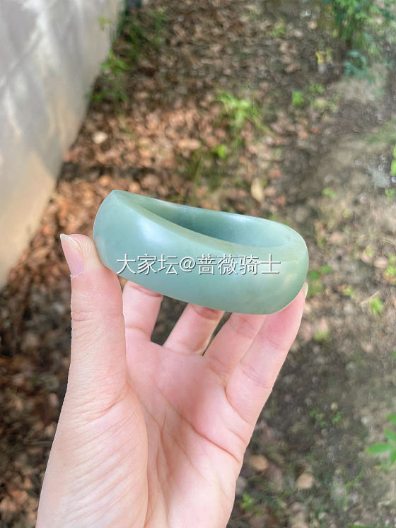 和田玉特色料，翠青籽_手镯和田玉