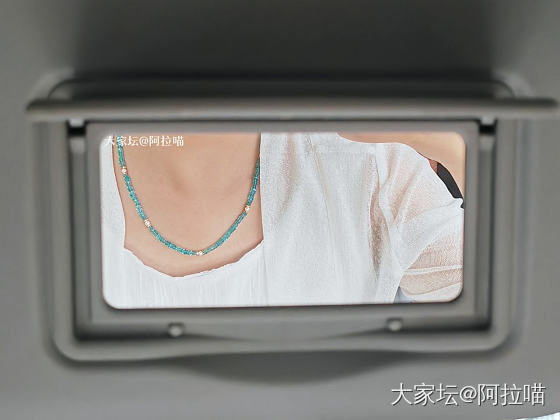 拍上身照的绝佳点位_项链