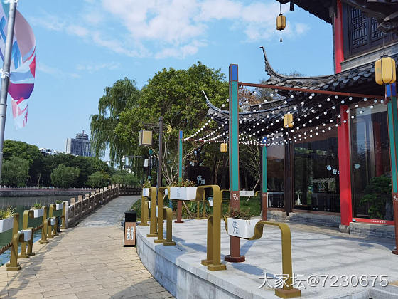 大运河边悠闲散步_景色