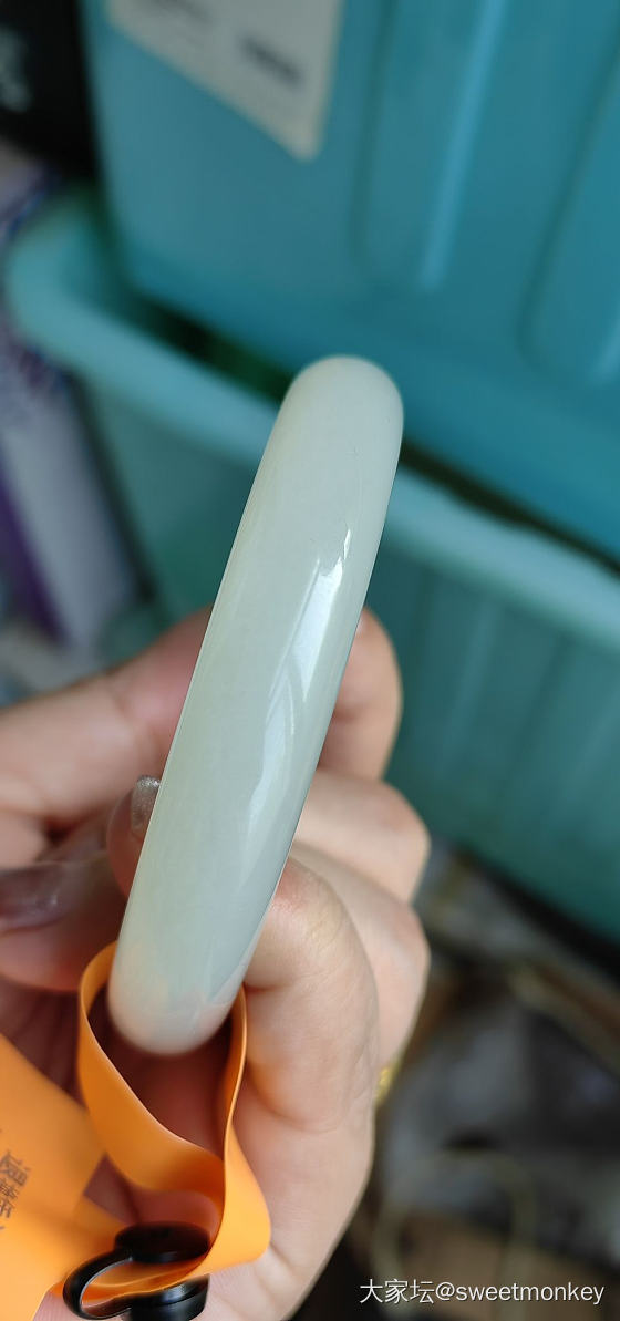 大家帮看看这个镯子1.5，留吗？_手镯和田玉玉石