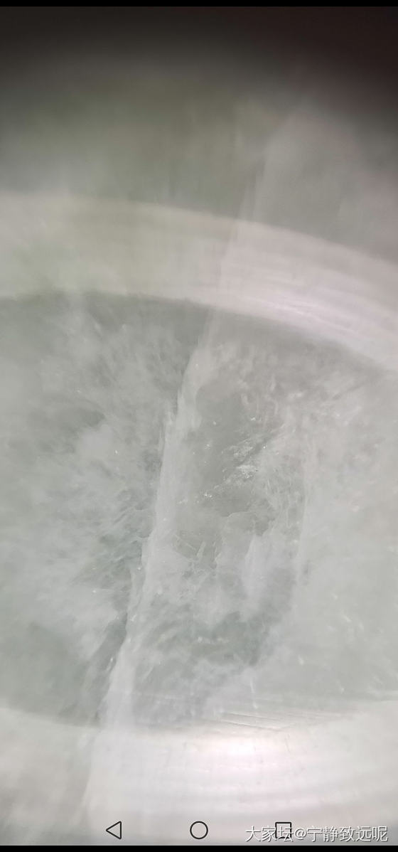翡翠手镯有裂纹，会碎开吗？_翡翠
