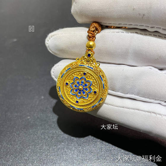 青花彩缠枝花罗盘吊坠 拼团20250530期（6月3日下午三点截团）_金