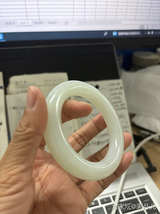 我找朋友买玉被“骗”20w+所以真的没有新疆料吗？_和田玉