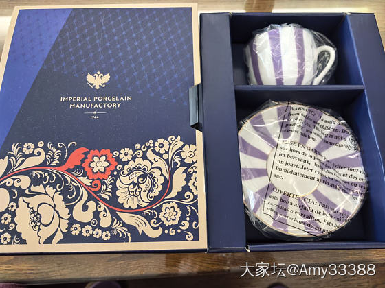 俄皇的咖啡杯，大大小小，都是那么可爱。要翘起兰花指，品咖啡☕_闲聊
