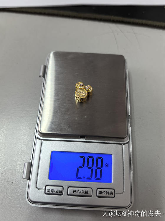 黄金克价782咸鱼出_金