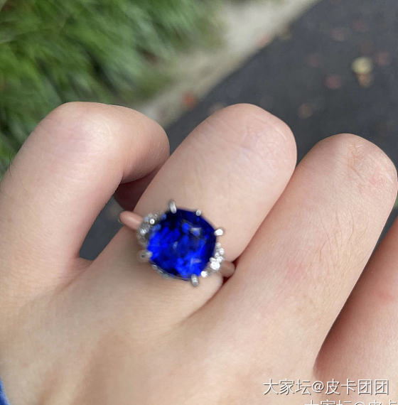 4卡老烧色标皇家蓝戒指_名贵宝石