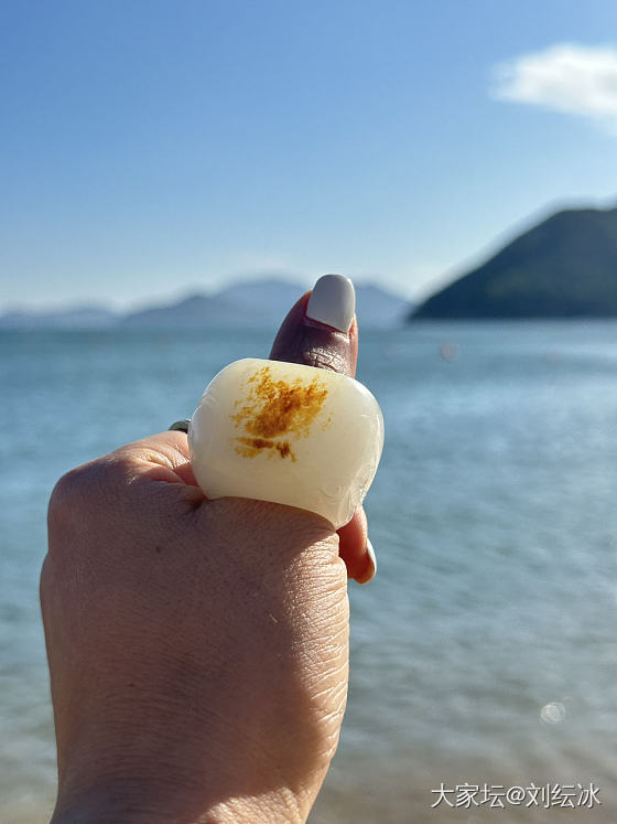 海边拍拍大扳指，忽略我的肤色～哈哈_和田玉