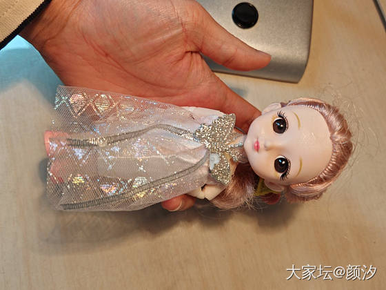 图中娃娃打包出2个一起28元。大的娃娃带音乐。功能完好_品味