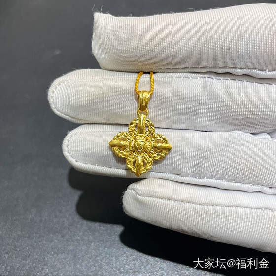 莫桑石尖十字金刚杵吊坠 拼团20250603期（明天下午三点截团）_金