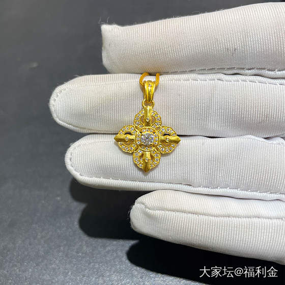 莫桑石尖十字金刚杵吊坠 拼团20250603期（明天下午三点截团）_金