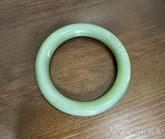 猫眼粉绿和轮胎粉青_和田玉