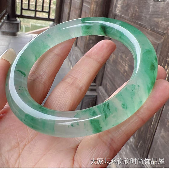 非洲翠圆条手镯超美_玉石