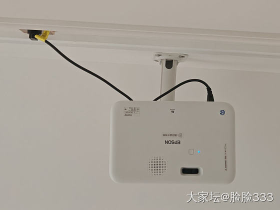 看个怀旧鬼片吧