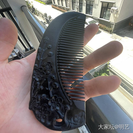 天然紫光檀双面雕花木梳，纹理独特质感温润。一把承载温度的木梳。_首饰
