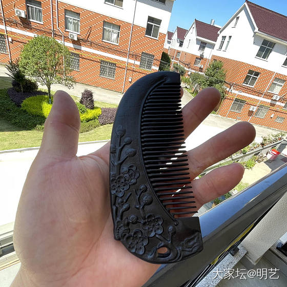天然紫光檀双面雕花木梳，纹理独特质感温润。一把承载温度的木梳。_首饰