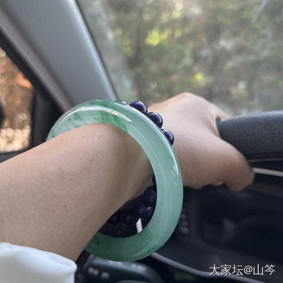 我的新翠呀～看着满眼喜欢😘_手镯玉石