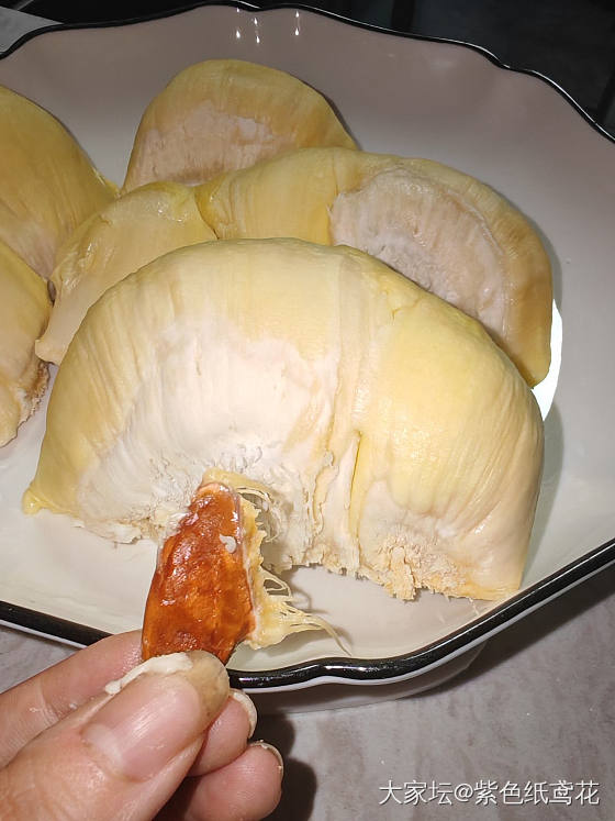 开心一刻：虽然出肉率不高，但也还算个胖子。_水果