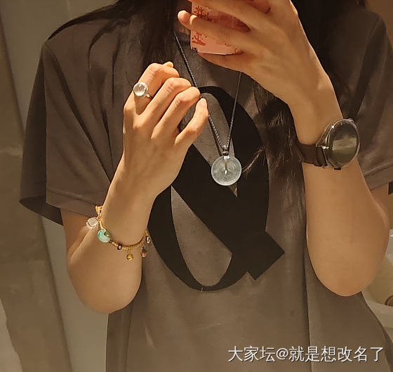 还能不能好好刷牙了。。_翡翠
