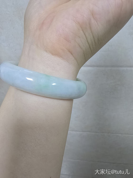 至今没搞懂是翡翠还是玉？大佬指点下_翡翠