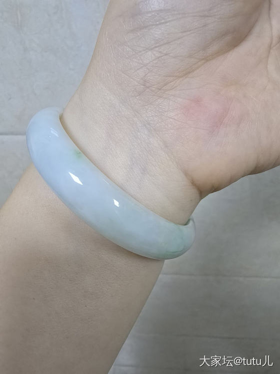 至今没搞懂是翡翠还是玉？大佬指点下_翡翠