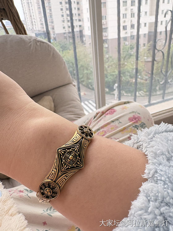 昨天直播间抢到的950黑金手镯今天就到了_金