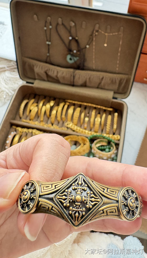 昨天直播间抢到的950黑金手镯今天就到了_金