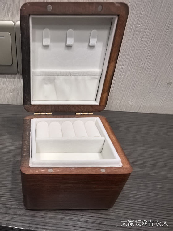 跟着坛友买的盒子_首饰盒翡翠