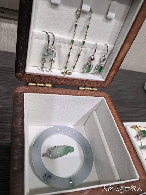 跟着坛友买的盒子_首饰盒翡翠