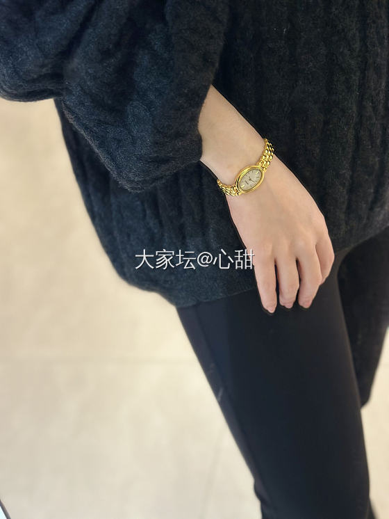晒新欢，时隔多年，终于拥有西普尼金表，很轻巧精致_手表金