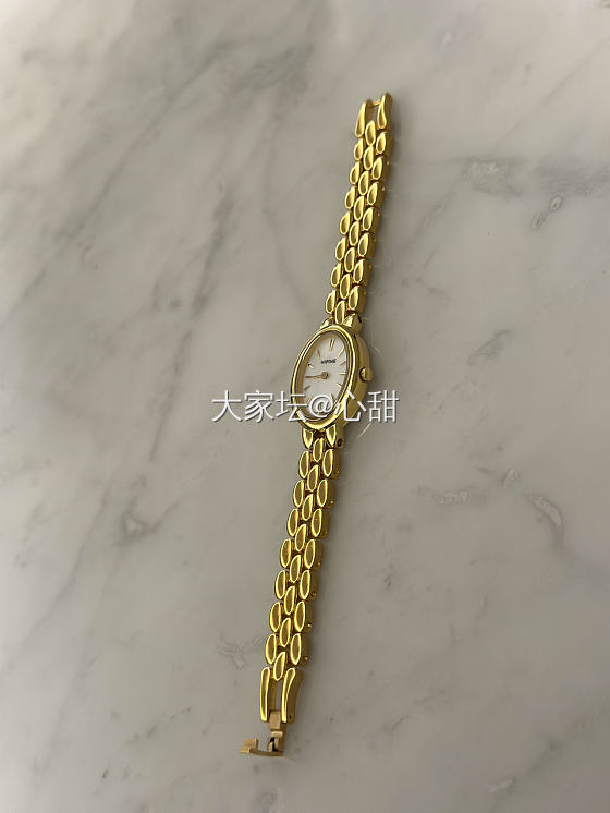 晒新欢，时隔多年，终于拥有西普尼金表，很轻巧精致_手表金