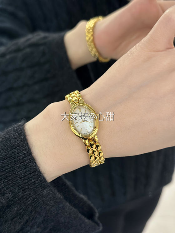 晒新欢，时隔多年，终于拥有西普尼金表，很轻巧精致_手表金