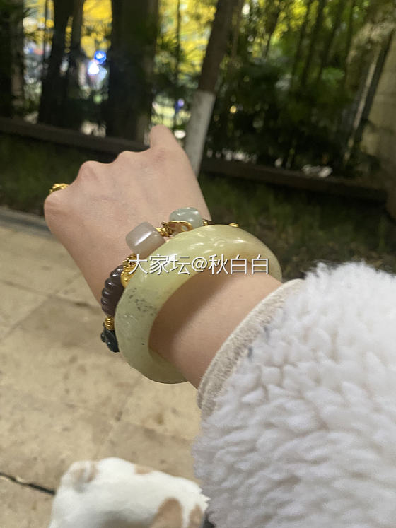 今天的情绪价值是和田玉给的_和田玉