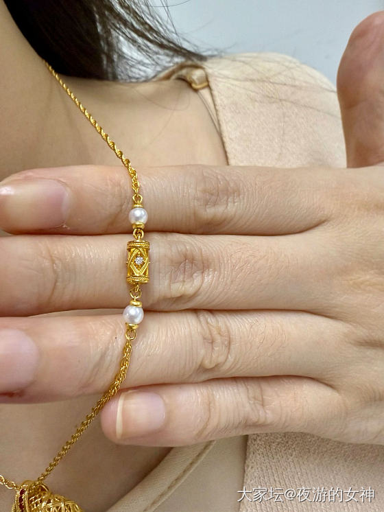 经不住勾引_项链金