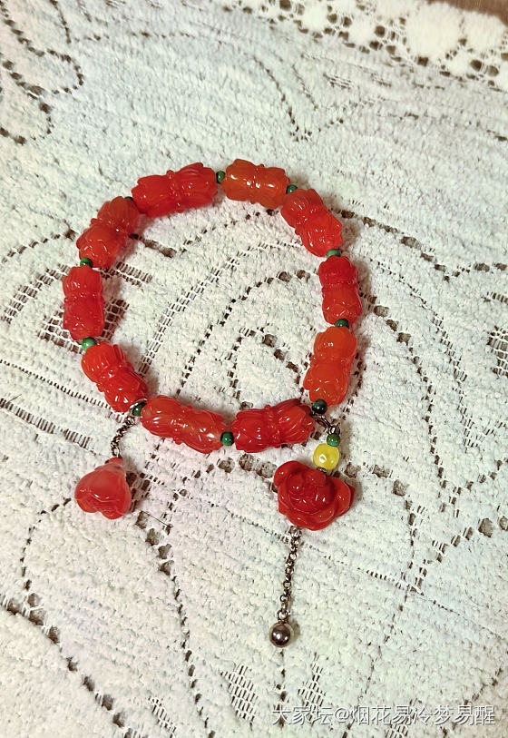 珠宝展逛到要走了，突然在角落里看到了它，孤品，价位不高，性价比高。_首饰