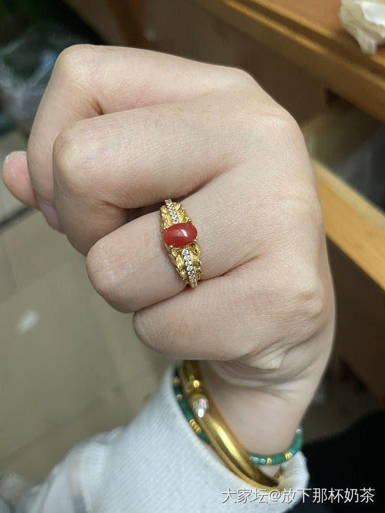 找到一个和黄金特别搭的小戒指_金