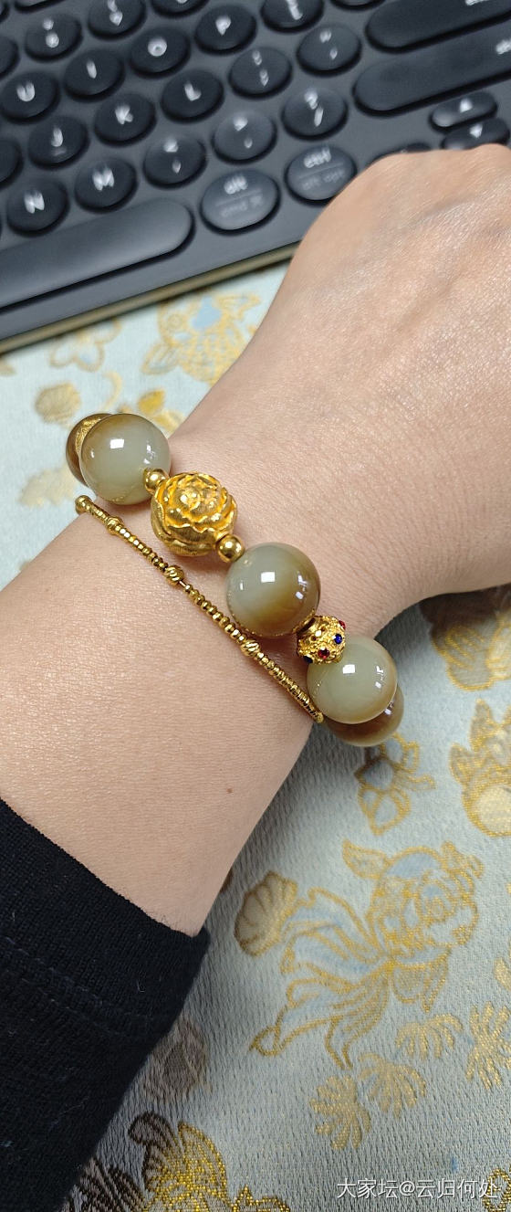 没心思上班，明天开始不来哈哈哈😁_和田玉金