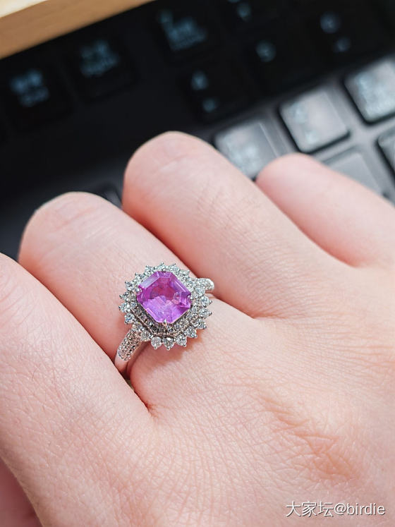 想要一个好天气，拍拍我的小戒指_彩色宝石