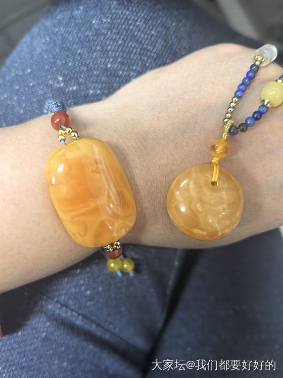 一小套蜜蜡~蜜蜡真是好看呀~_琥珀蜜蜡