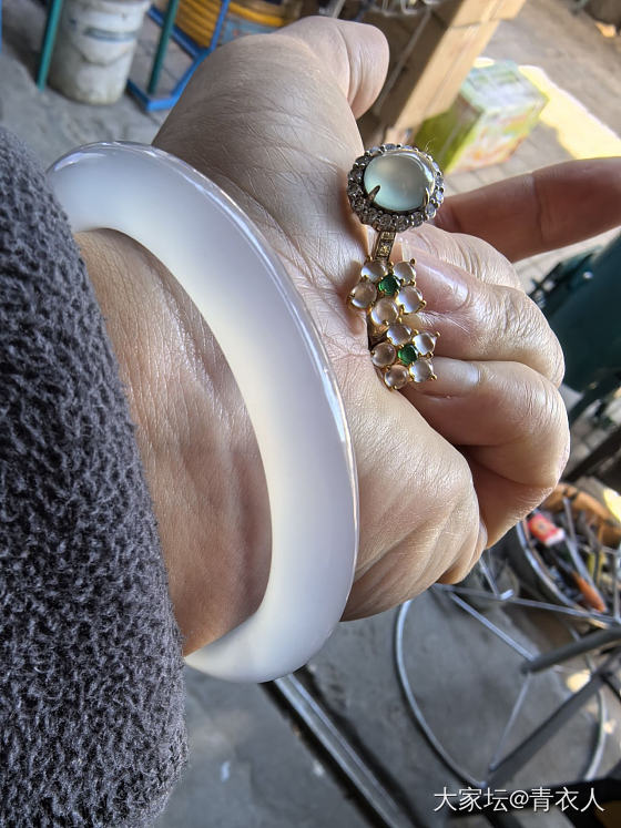 不止是黄金_翡翠