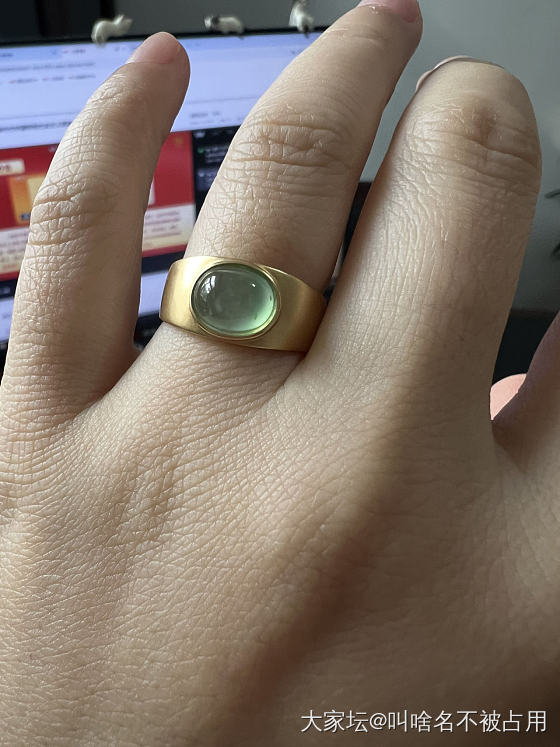 多年以前的一个戒指，有点像顶针🤭_戒指翡翠